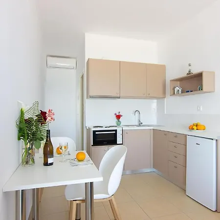 Creta Beachfront For 2 Persons By Mps Apartment Fodele